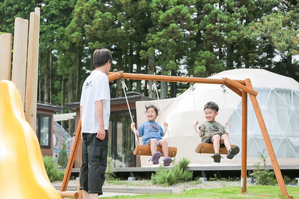 Hamiru’s Forest_Swings, slides, and mini-gyms are just a few of the wide array of wooden playground equipment. Just what kids need to stay active outdoors.